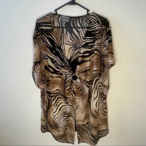 Avenue Essentials 4x leopard blouse